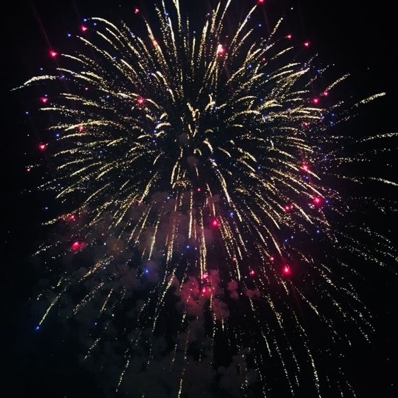 Meet your Posher, Jessica - Picture 1 of 1